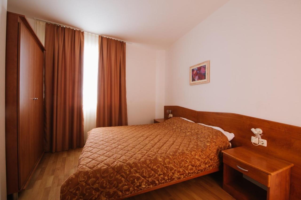 Villa Sunce Подгора Экстерьер фото